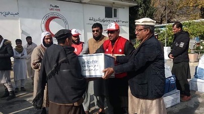 په کنړ کې له ٢٥ کورنیو سره د افغاني سرې میاشتې ټولنې مرسته!