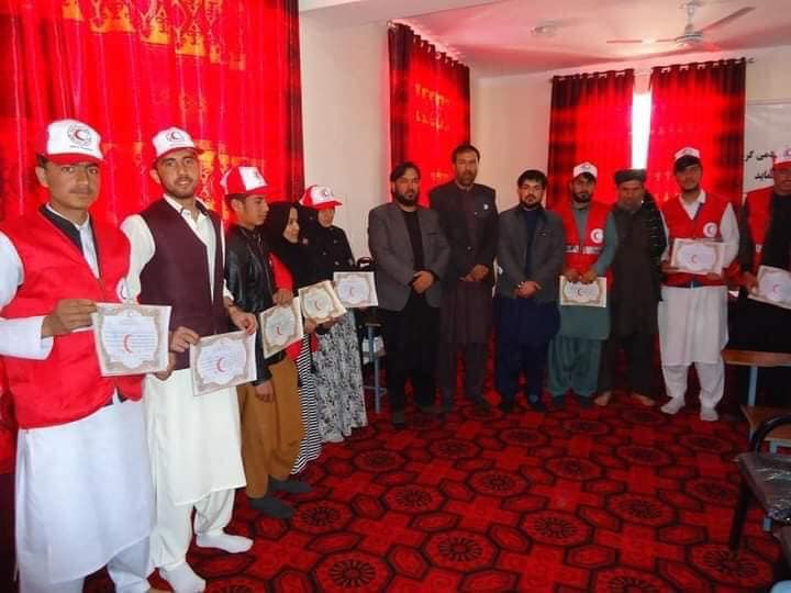 فراغت 85 تن دانش آموزان از کلوپ جوانان و رضاکاران جمعیت افغانی سره میاشت در لوگر!