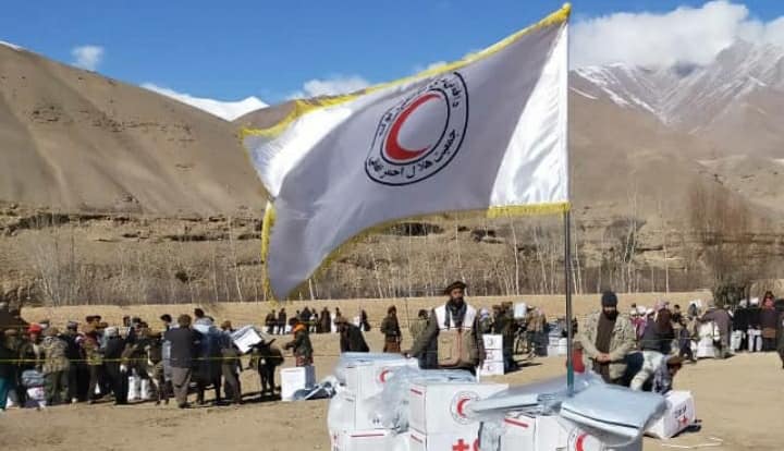 بدخشان کې افغاني سرې میاشتې ۳۸۳ کورنیو ته د غیر خوراکي توکو مرسته وویشله