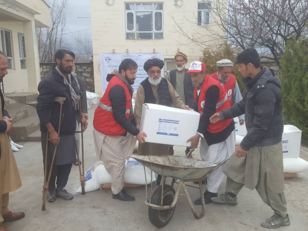 جمعيت هلال احمر افغاني در ولايت کاپیسا برای ۲۰۰ خانواده مساعدت نمود!