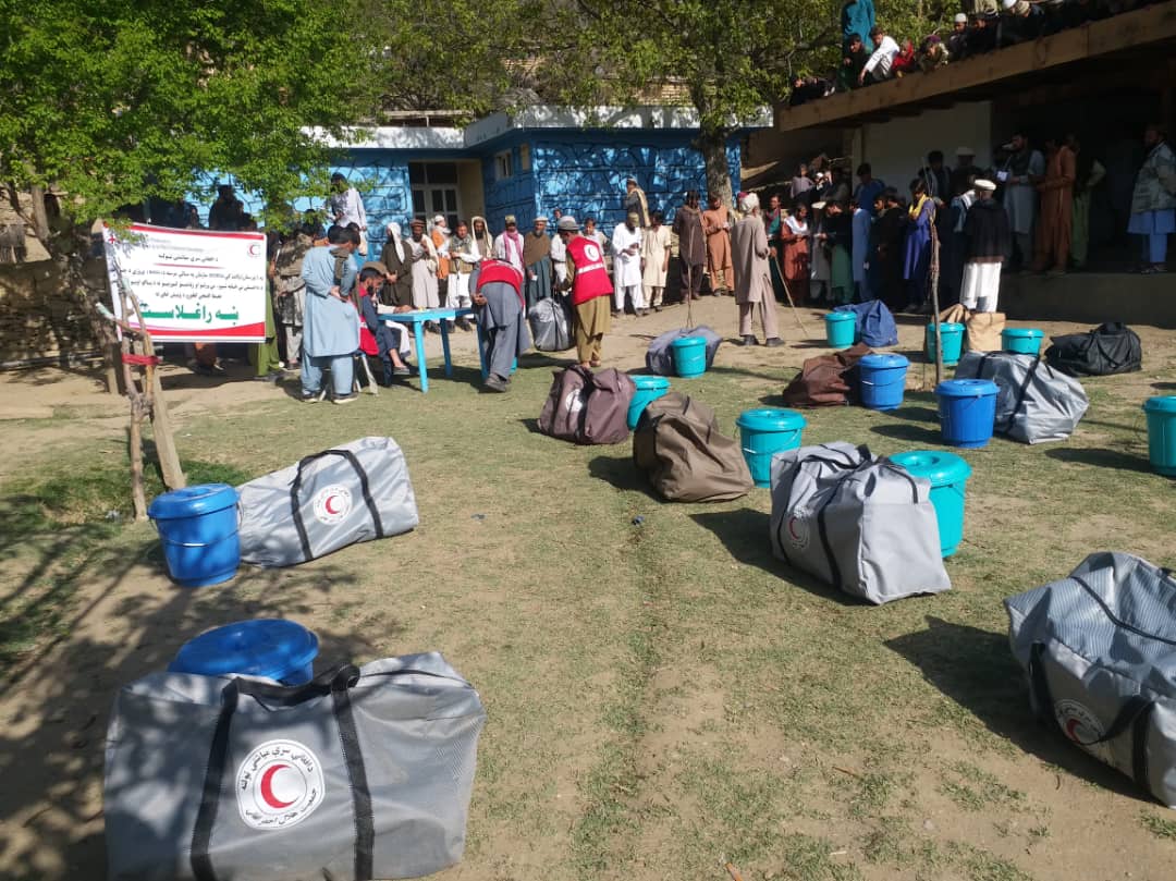 نورستان ولایت کې ۱۴۲۵ کورنیو ته د روغتیا ساتنې توکي ووېشل شول!