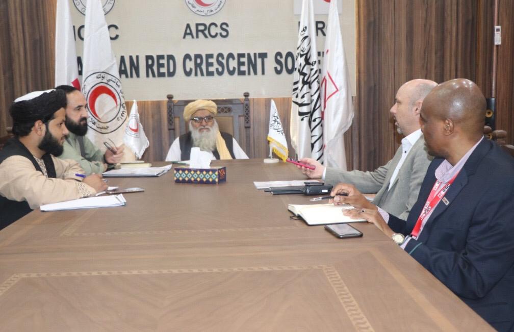 سرپرست ریاست عمومی هلال احمر افغانی با رئیس آی سی آر سی و رئیس فدراسیون بین المللی دیدار نمود!