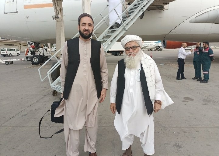 سرپرست ریاست عمومی هلال احمر افغانی محترم مولوی مطیع الحق خالص و سکرتر جنرال نبی برهان امروز دوشنبه در یک سفر به جینوا رفتند!