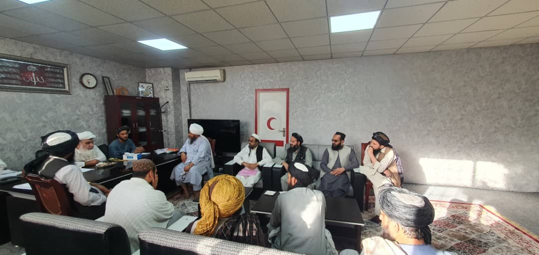 محترم ملا نورالدین ترابی معاون هلال احمر افغانی با روئسای ریاست های ساحوی هلال احمر افغانی بمنظور تسریع بیشتر فعالیت ها، توسعه و تسهیل در دفتر کار اش نشست دایر نمود.