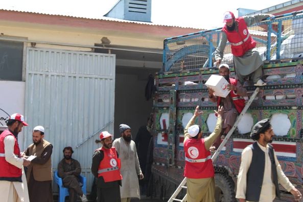پکتیکا او خوست کې زلزله ځپلو سیمو ته لا هم د افغاني سرې میاشتې له لوري د خوراکي او غیر خوراکي توکو تو درملو مرستې روانې دي.