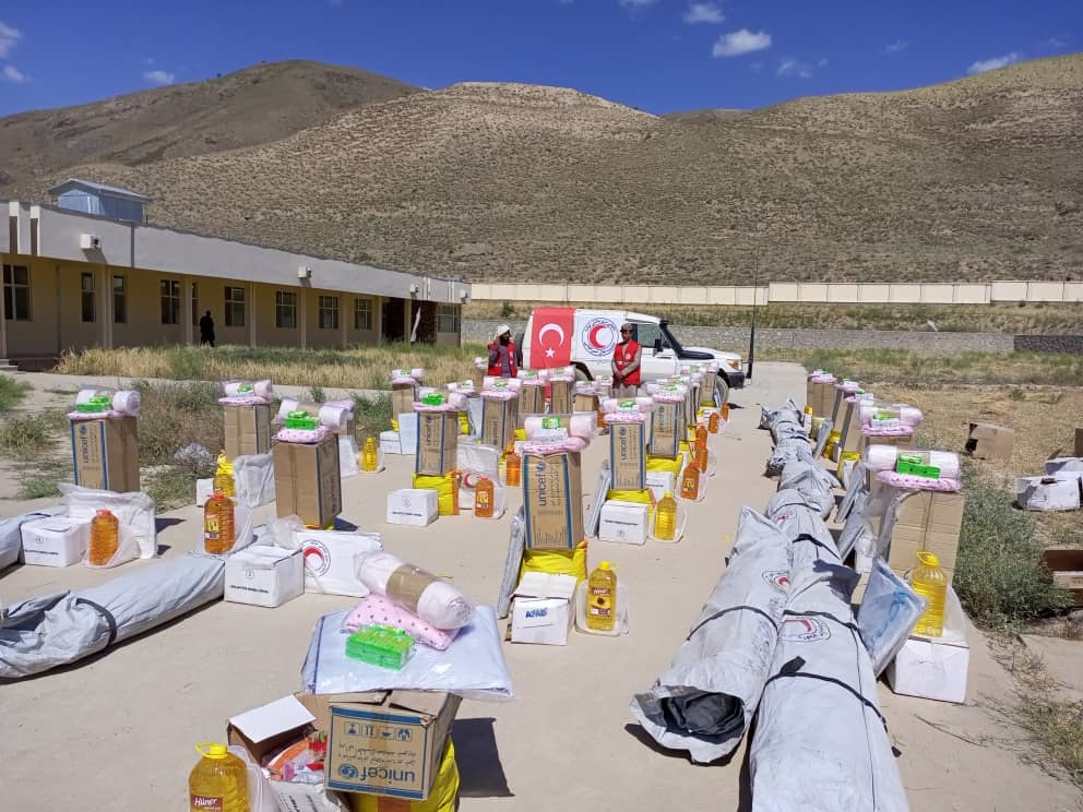 د افغاني سرې میاشتې له لوري د بغلان ولایت په جلګه ولسوالۍ کې ۳۴ سیلاب ځپلو کورنیو سره  خوراکي او غیر خوراکي توکو مرسته وشوه!