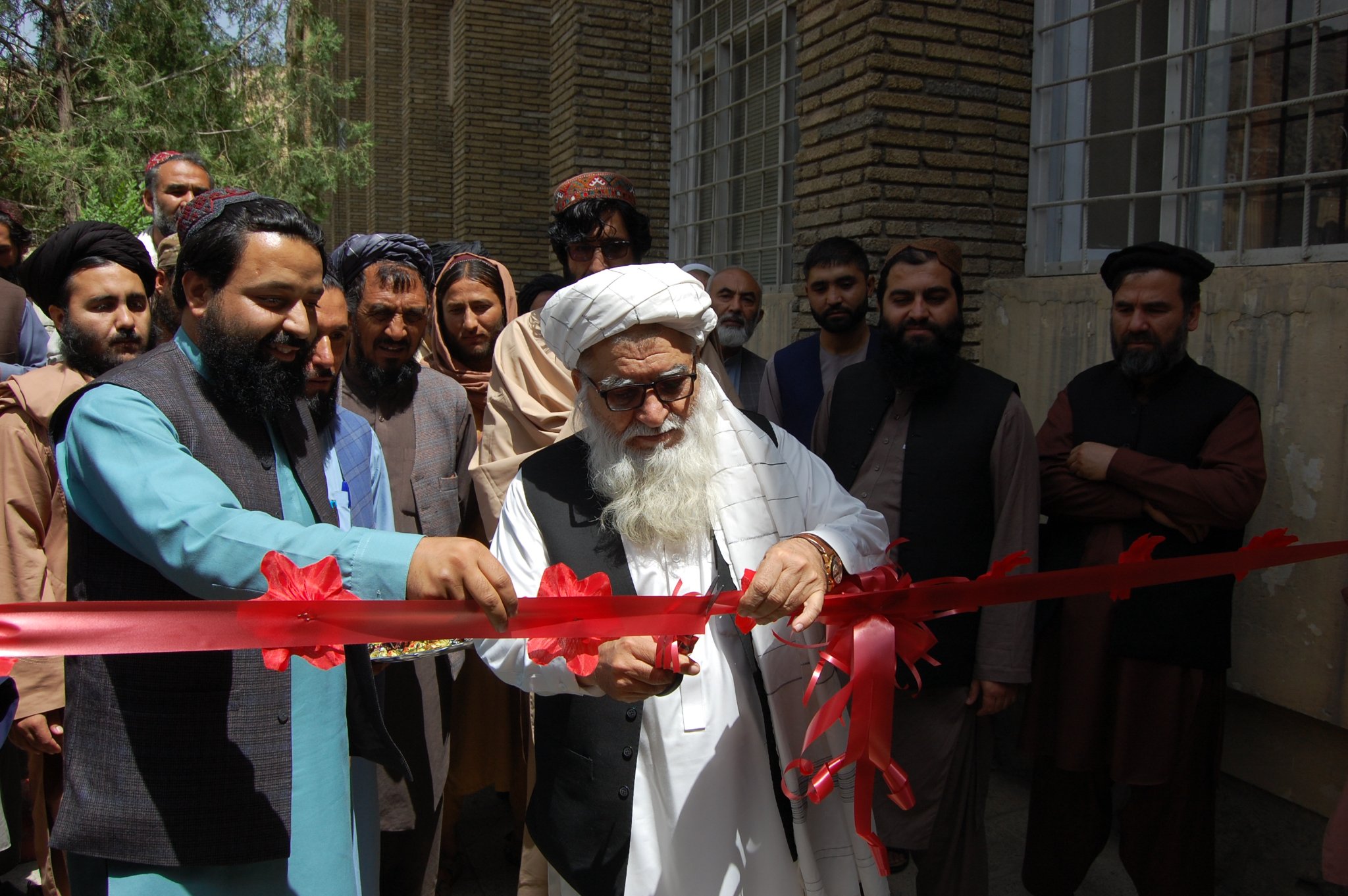 افتتاح ماشین خودپرداخت ATM توسط سرپرست ریاست عمومی