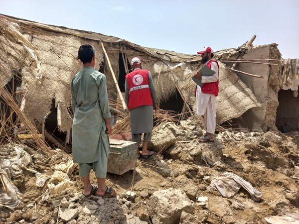 ا‏فغاني سرې مياشتې د کندهار نمايندګۍ او زون کارمندانو د کندهار ولايت د سپین بولدک ولسوالۍ کی د دوه سوه پنځه ویشت (۲۲۵) سيلاب ځپلو کورنیو سروې تر سره کړه