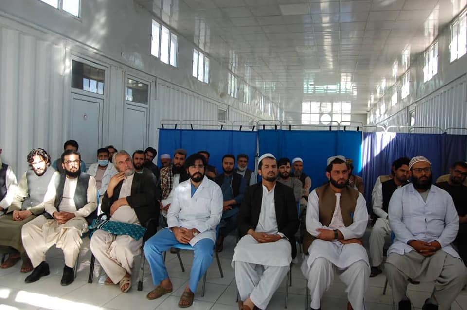 د افغاني سرې میاشتې د ارشاد او دعوت ریاست له لوري د مرکزي روغتون د کارکوونکو د هڅونې او اصلاح غونډه دایره کړه!