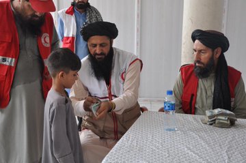 ختيځو ولایتونو کې ۳۰۰۰ بې سرپرسته کونډو ته د افغاني سرې میاشتې له لوري د ۲۵،۵۰۰،۰۰۰ افغانیو د نغدي مرستې د ویش بهیر نن پیل شو!