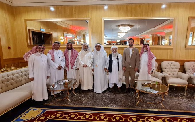  افغاني سرې میاشتې سرپرست عمومي رئیس ښاغلي مولوي مطیع الحق خالص او د بحرین هېواد د سرې میاشتې مشر سره د سعودي عربستان د جدې په ښار کې د ملي ټولنو د پینځمې مشورتي ناستې په حاشیه کې ګډه ناسته ترسره کړه !