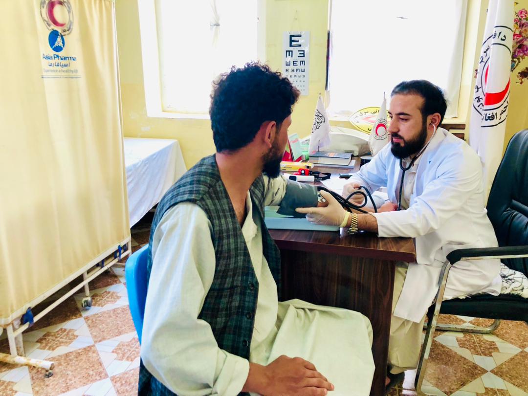 فارياب ولايت کې د ٤١٥٥ هېوادوالو روغتیايي ستونزو ته رسېدنه شوې ده