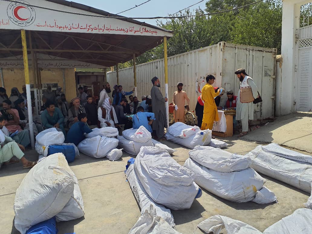 Kunduz: Tents Provided to 100 Repatriated Families