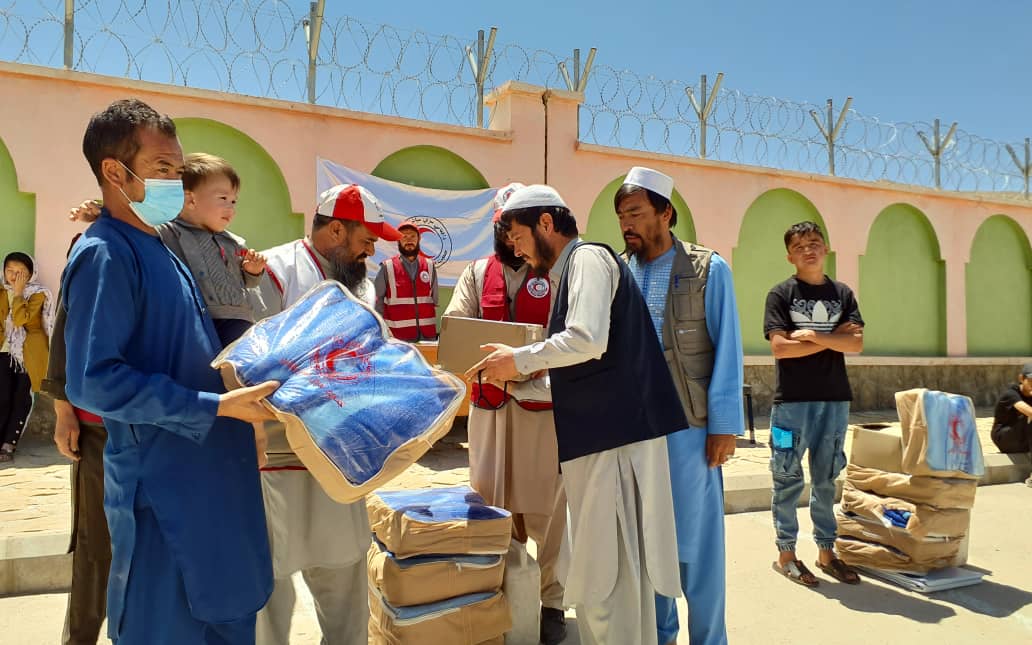 Non-Food Aid Distributed to Returning Refugee Families in Bamyan and Zabul