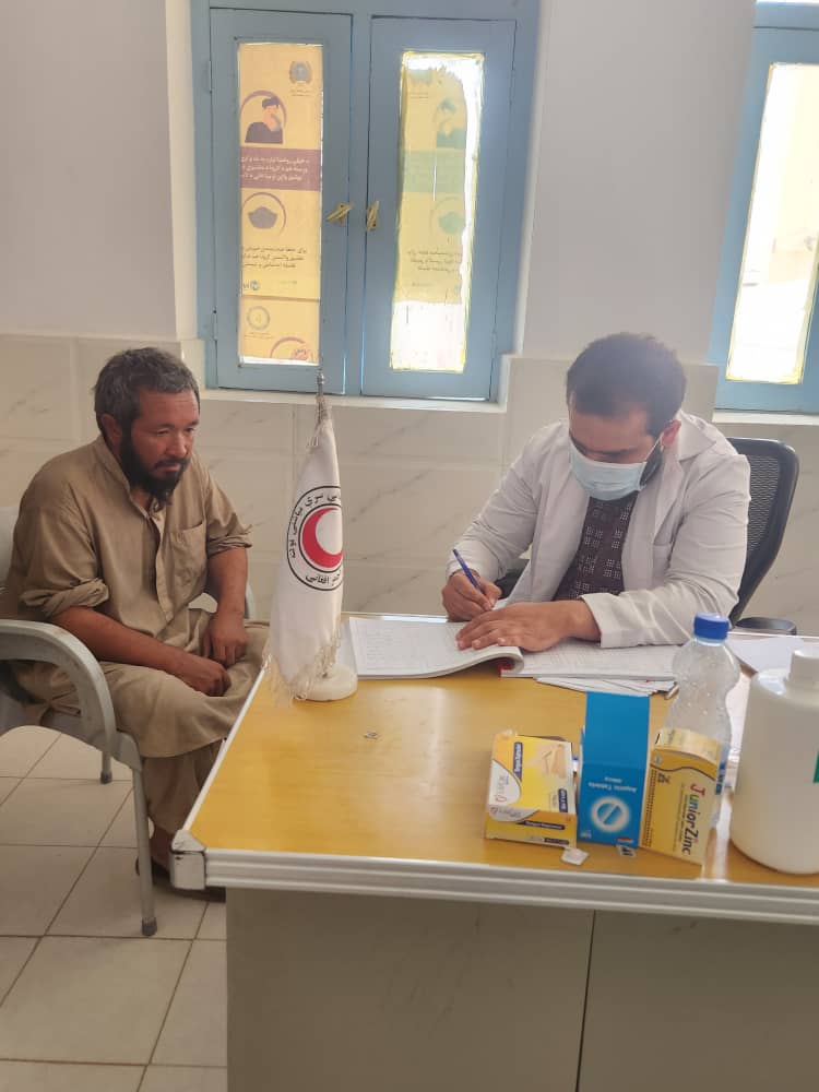 ارزگان؛ هلال احمر افغانی به هزاران بیمار نیازمند خدمات گسترده صحی ارائه نموده است