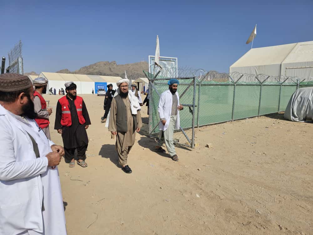 کندهار؛ معاون هلال‌احمر افغانی از کمپ عودت‌کنندگان بازدید نمود