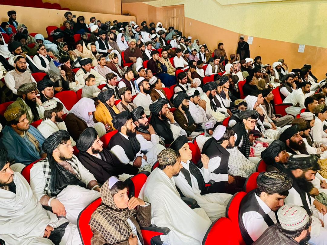 Helmand: 120 Students Graduate from Training Center