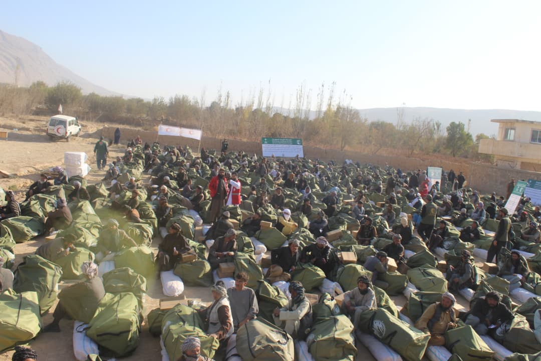 به ۲۵۰ خانواده زلزله‌زده در ولایت سمنگان، کمک‌های بشردوستانه توزیع شد