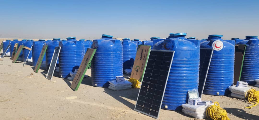 کندهار کې له ۷۰ داخلي بېځایه شوو کورنیو سره د غیر خوراکي توکو مرسته وشوه