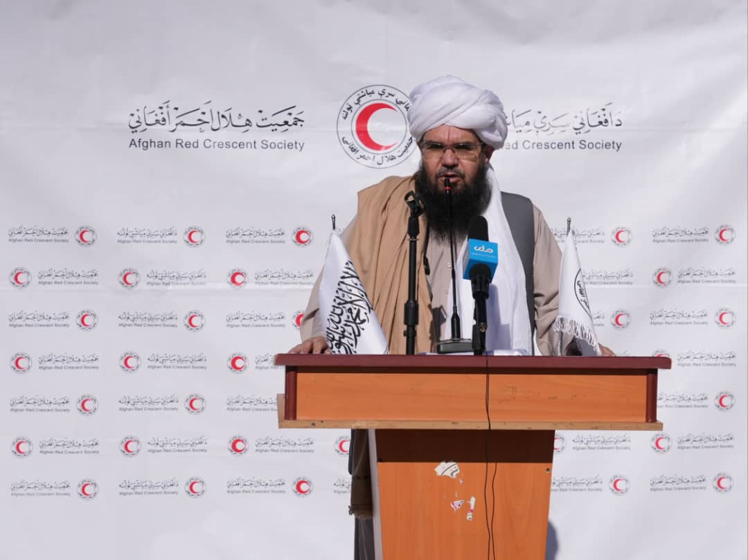 د شیخ الحدیث شهاب الدین دلاور په مشرۍ؛ میدان وردګ کې پر ۱۰۰۰ راستنو شوو کورنیو ۹۴ ټنه خوراکي او غیر خوراکي توکي ووېشل شول