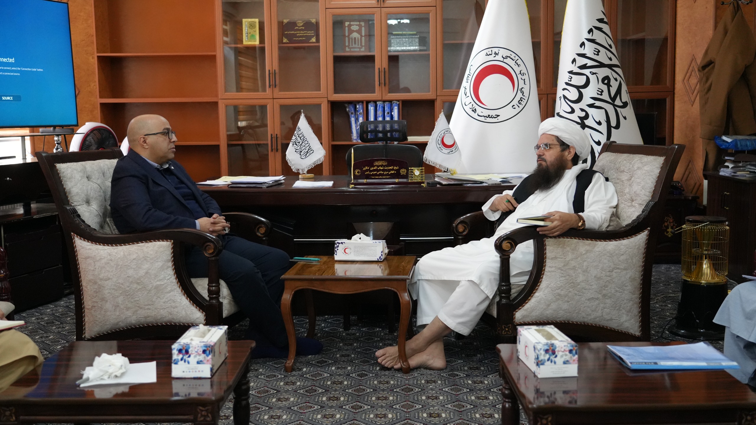 هلال احمر افغانی و فدراسیون بین‌المللی جمعیت های ملی درباره هماهنگی برای حمایت از مهاجرین عودت‌کننده گفتگو نمودند