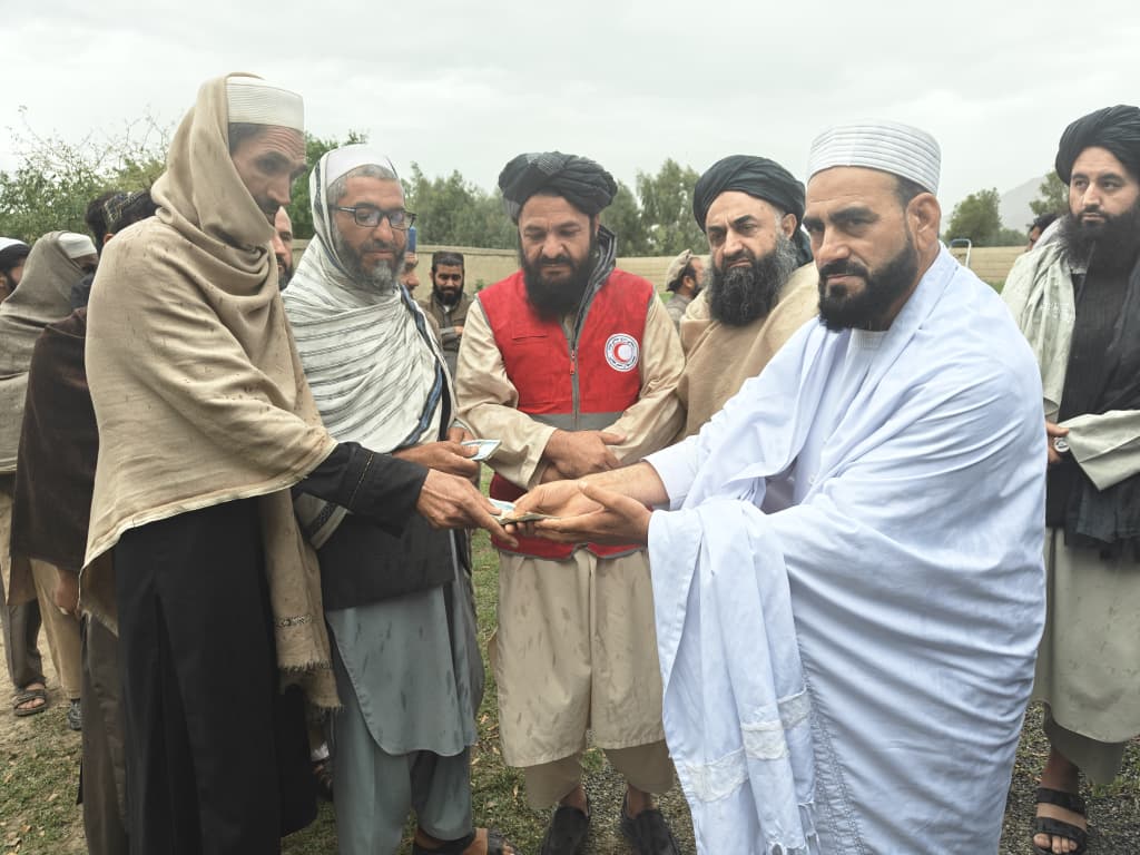 ننگرهار؛ ۵۲.۵ میلیون افغانی برای ۳۵۰۰ خانوادهٔ بی‌جاشده داخلی توزیع شد