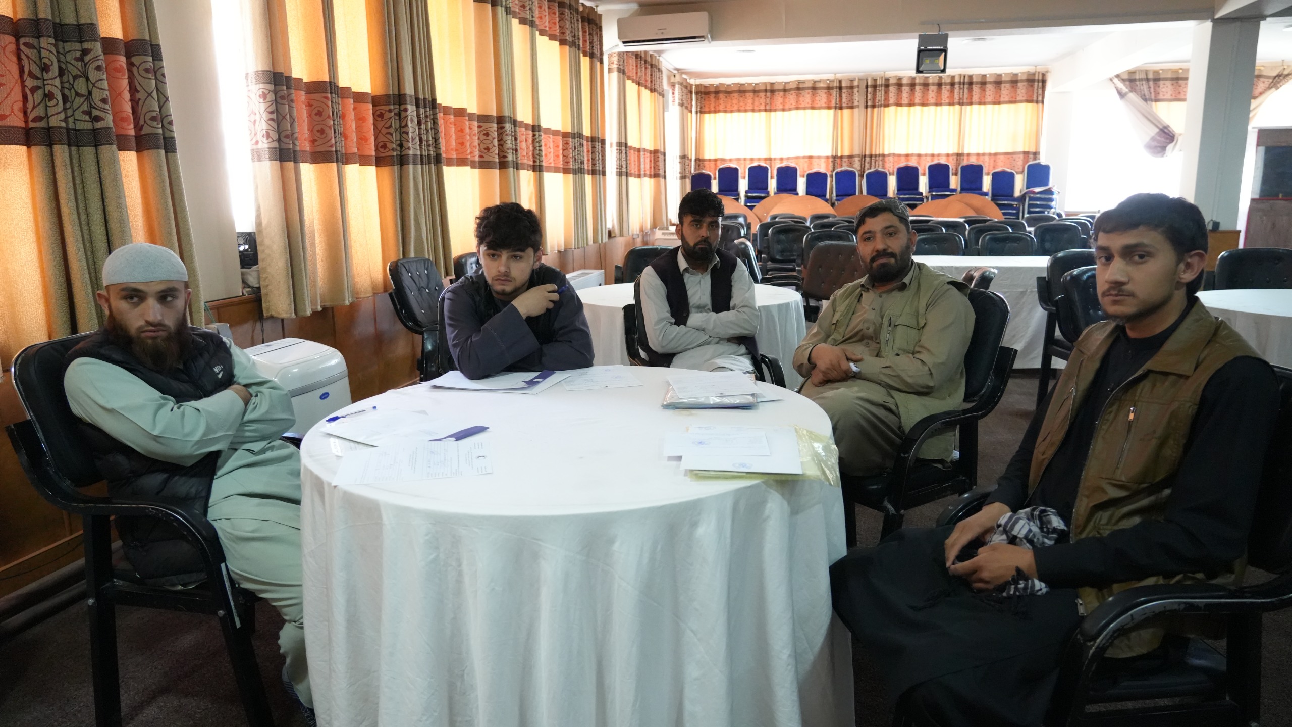 کابل؛ نشست داوطلبی تهیه اعاشه گرم‌ برای مرکز تدوای بیماران روانی برگزار شد