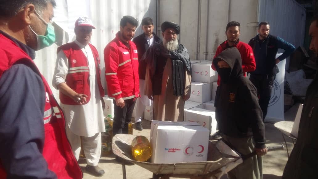 ٩٦ خانواده ديگر از مساعدت هاي جمعيت هلال احمر افغاني در كابل مستفيد گرديدند!