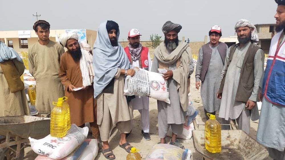 کندز ولایت کې ۵۰۰ کورنیو سره د خوراکي توکو مرسته ترسره شوه!