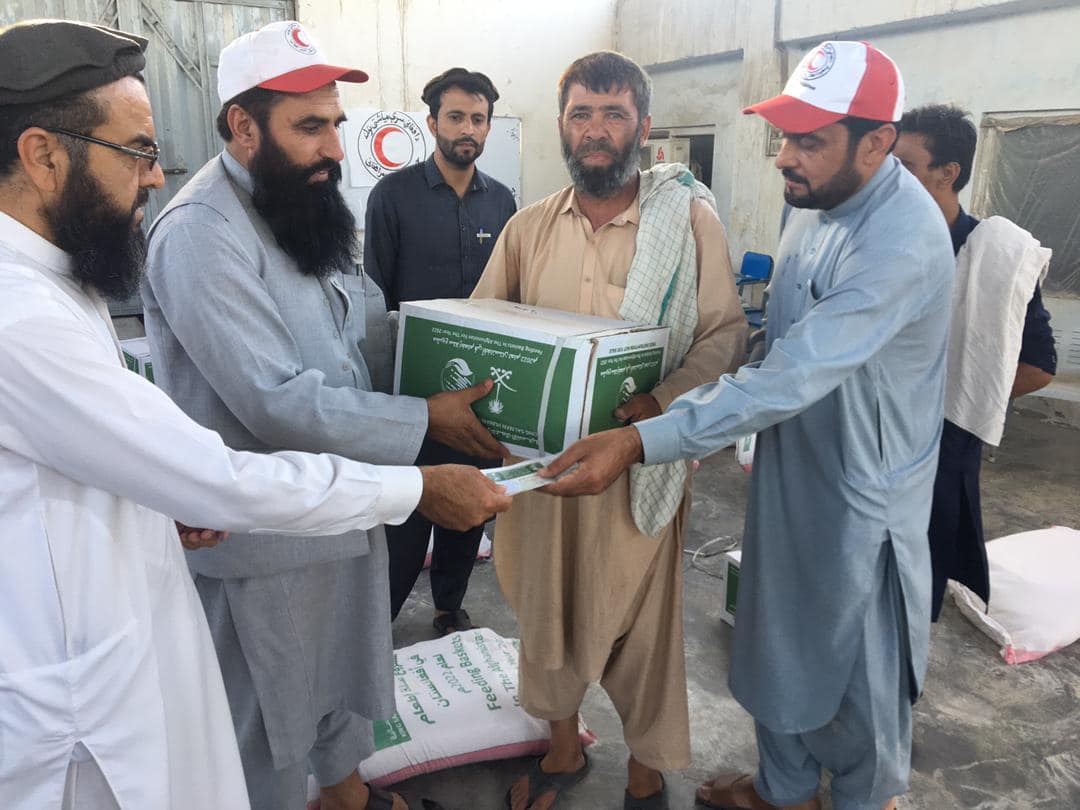 ننګرهار ولایت کې ۲۳۸ کورنیو ته مرسته ووېشل شوه!