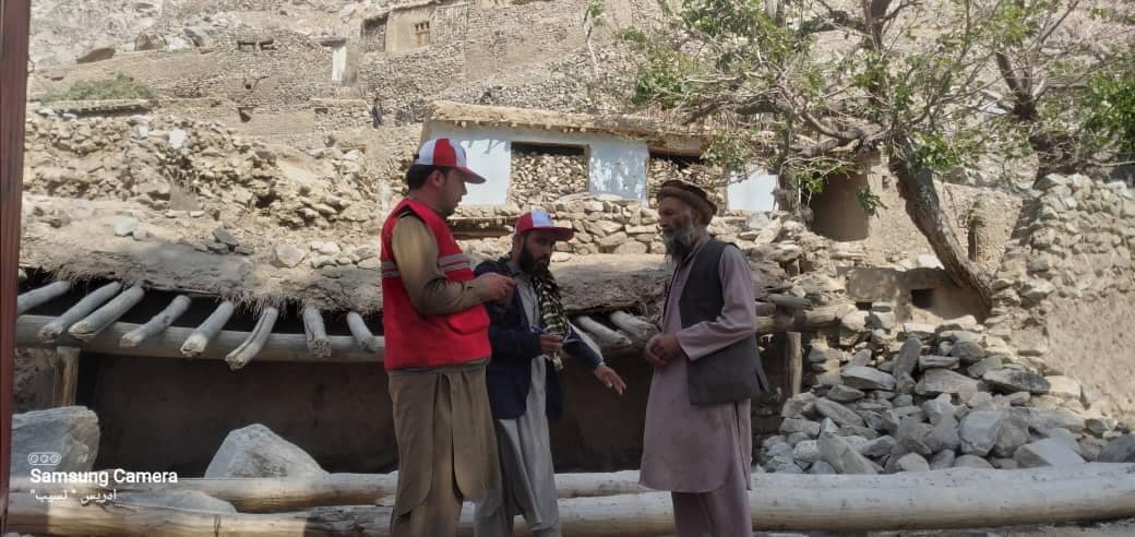 سروی ۸۰۰ خانواده فقیر و مستحقین از سوی جمعیت هلال احمر افغانی در ولسوالی جرم ولایت بدخشان انجام یافت!