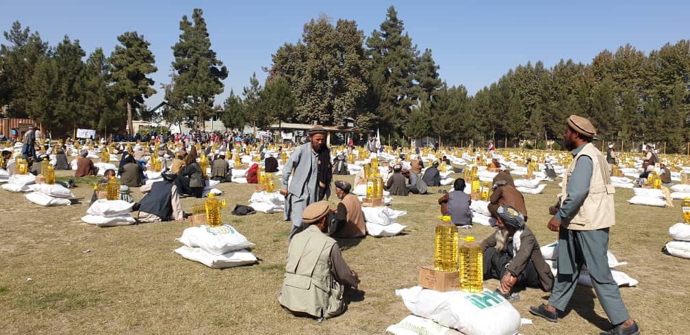 جمعیت هلال‌احمر افغانی به تعداد ۵۰۰ خانواده نیازمند در ولایت تخار تحت پوشش مساعدت های خویش قرارداد!