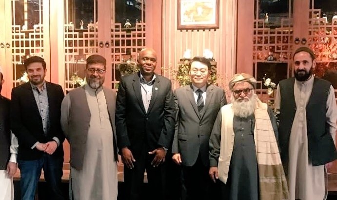 د افغاني سرې میاشتې سرپرست عمومي رئیس او د افغانستان لپاره د جنوبي کوریا شارژدافیر د قطر پلازمینه دوحه کې دوه اړخیزې ناسته ترسره کړه!