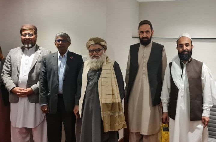 د افغاني سرې میاشتې د سرپرست عمومي رئیس او د سینګاپور د سره صلیب د سکرتر جنرال ترمنځ دوحه کې دوه اړخیزه ناسته ترسره شوه!