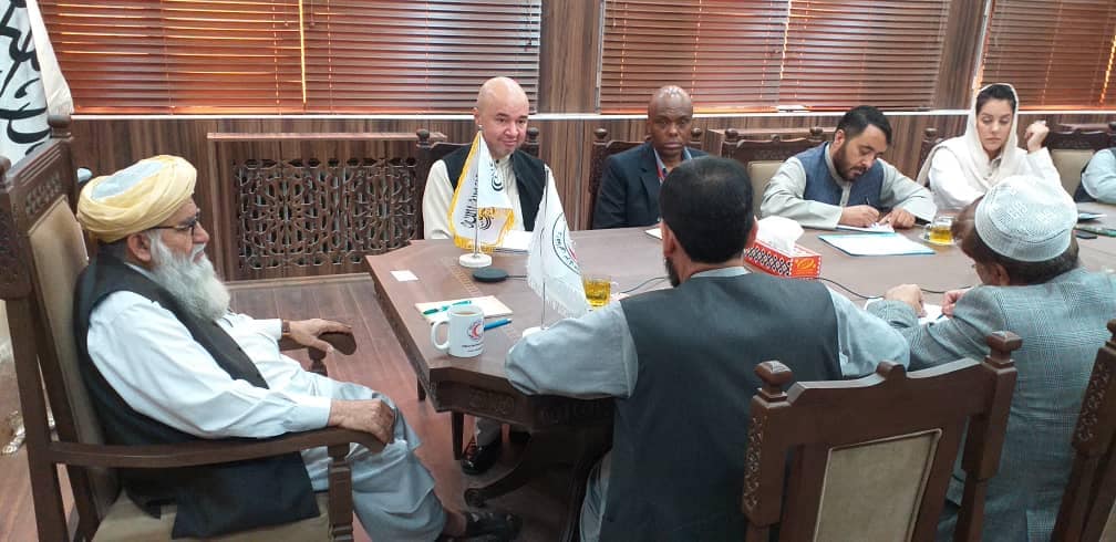 نن د شوال پر ۱۵مه د افغاني سرې میاشتې سرپرست عمومي رییس د افغانستان، ازربایجان او البانیا لپاره د اسلامي پراختیایي بانک له عملیاتي رییس ډاکتر فرید احمد خان سره د افغاني سرې میاشتې د یو لړ څانګو د فعالیتونو د ودې په موخه په کاري دفتر کې ولیدل!