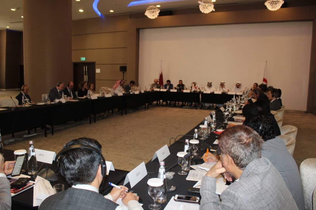 د افغاني سرې میاشتې عمومي رییس قطر کې د ګڼو هېوادونو له سفیرانو او استازو سره ناسته ترسره کړه!