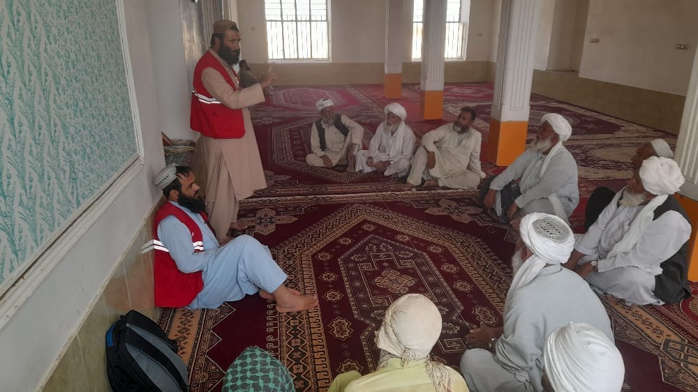 توسط هلال احمر افغانی یک سروی به منظور توزیع کمک ها در ولایت فراه انجام شد.