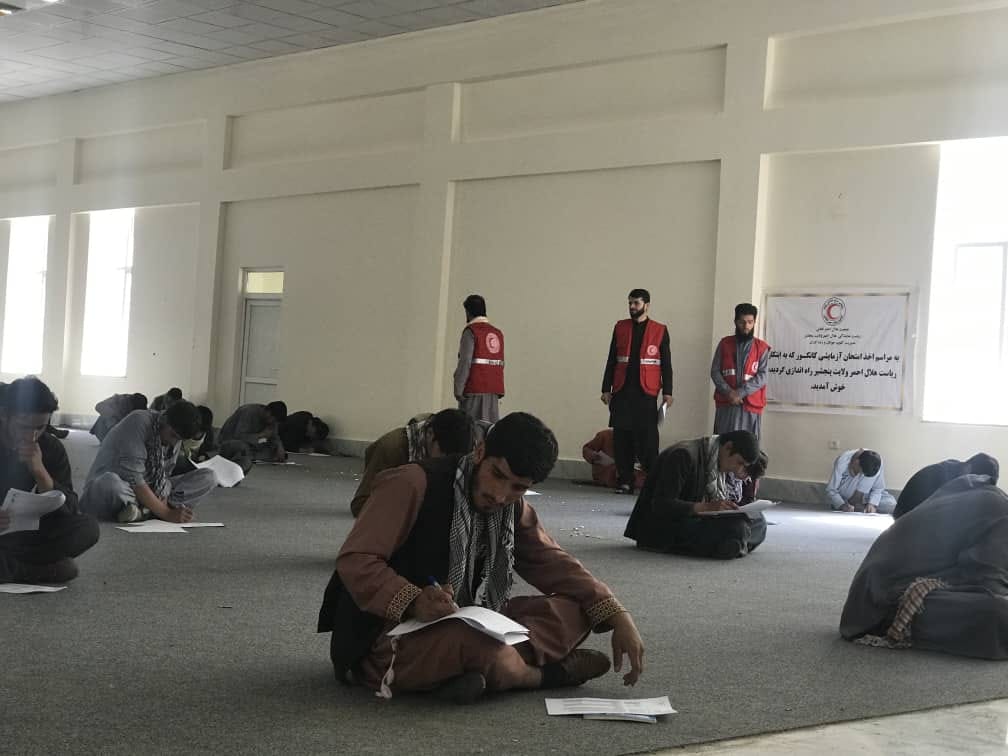 کلوپ جوانان ولایت پنجشیر از جوانان ولسوالی خنج این ولایت امتحان آزمایشی کانکور گرفت!