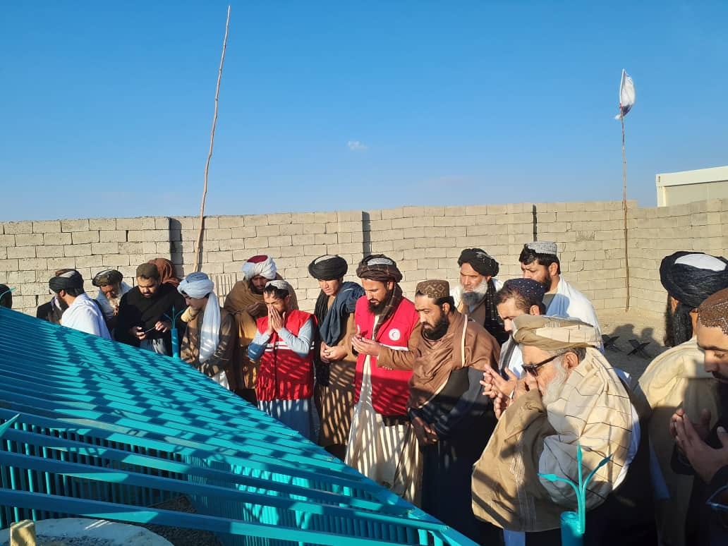 محترم مولوی مطیع الحق خالص سرپرست ریاست عمومی هلال احمر افغانی از نمایندگی هلال احمر افغانی در زابل بازدید نمود.