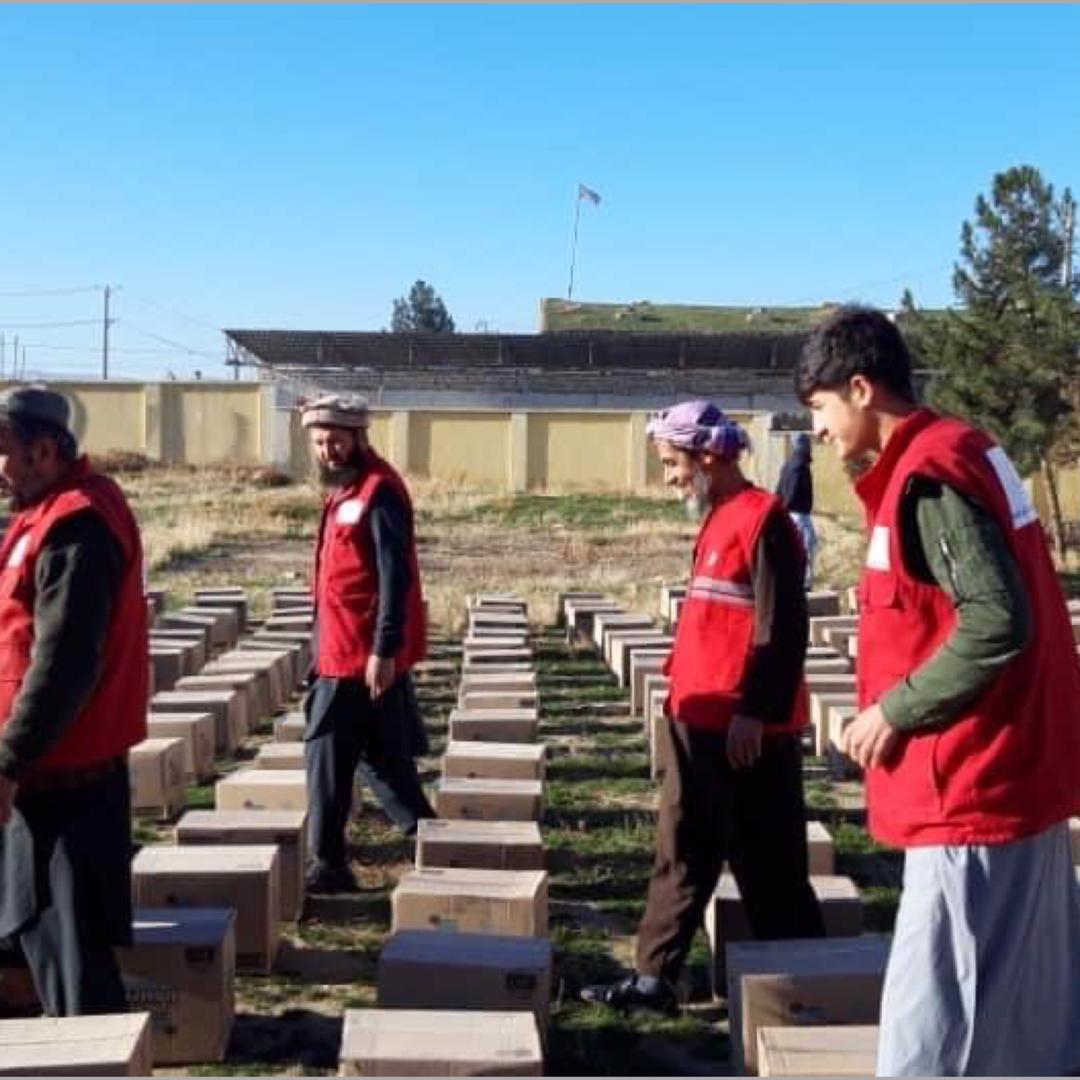 مساعدت جمعیت هلال احمر افغانی برای ۶۶۰ خانواده نیازمند در ولایت فاریاب!