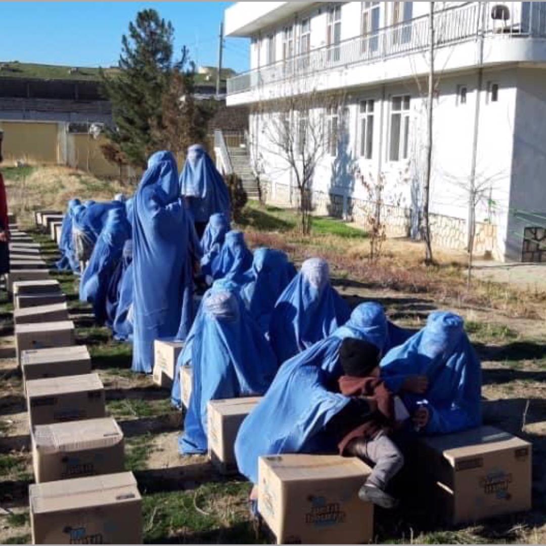 مساعدت جمعیت هلال احمر افغانی برای ۶۶۰ خانواده نیازمند در ولایت فاریاب!