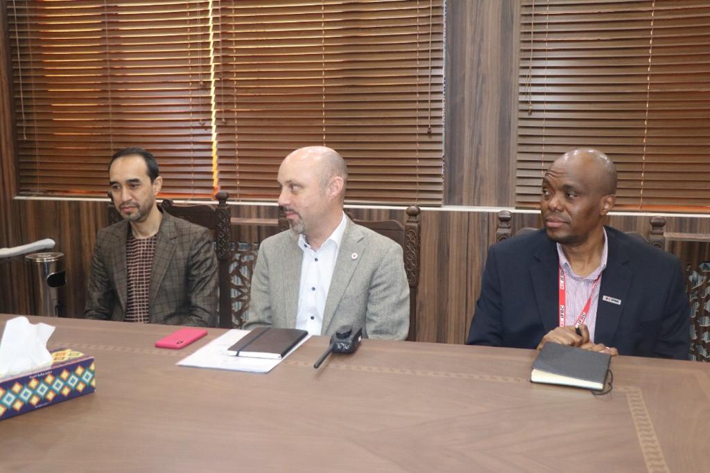 سرپرست ریاست عمومی هلال احمر افغانی با رئیس آی سی آر سی و رئیس فدراسیون بین المللی دیدار نمود!