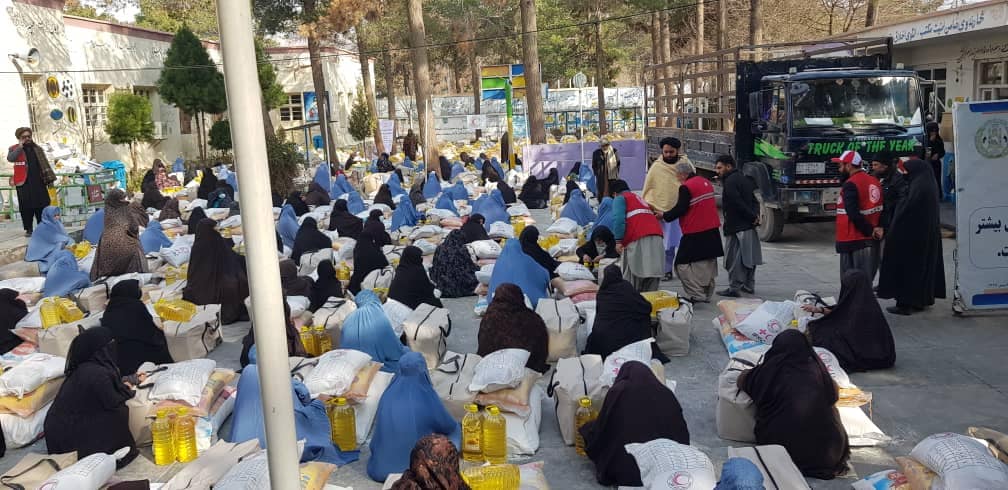 ۳۵۰ خانواده نیازمند در ولایت هرات تحت پوشش مساعدت های بشردوستانه جمعیت هلال احمر افغانی قرار گرفت!