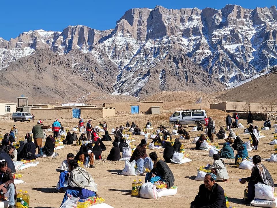 دایکندي کې د افغاني سرې میاشتې له لوري ۲۱۰ کورنیو سره مرسته وشوه!