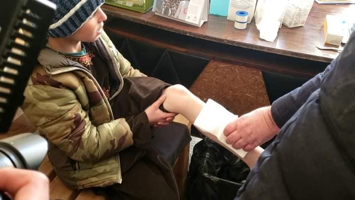 دوکتوران دهکده صلح المان برای تشخیص و معالجه اطفال مبتلا به بیماری استخوان شکن و سوختگی شدید به کابل رسید