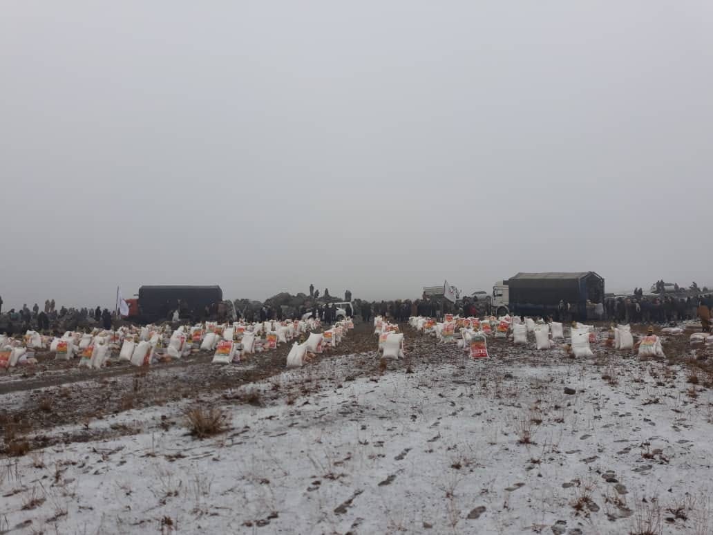 بدخشان کې نن ۲۸۳ نورو کورنیو ته د افغاني سرې میاشتې له لوري مرسته وویشل شوه!