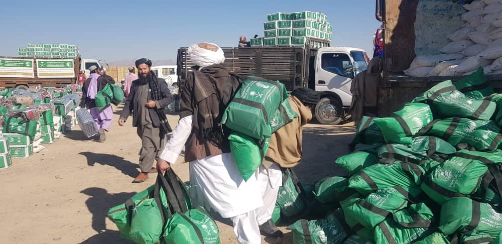 کندهار کې ۶۰۰ کورنیو ته د افغاني سرې میاشتې له لوري مرسته وویشل شوه